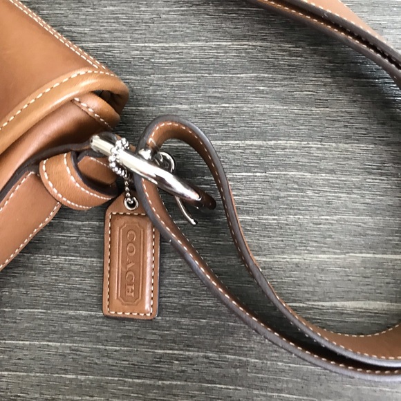 Coach tan leather saddle bag style - Picture 5 of 8